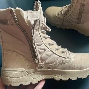 High-Top Hiking Outdoor Training Non-Slip Breathable Khaki Boots- Size 10